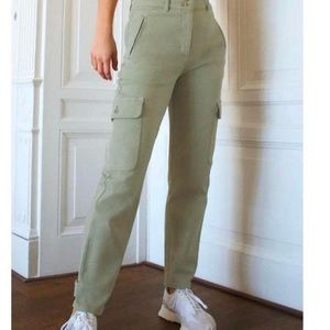 ARITZIA CARGO PANTS